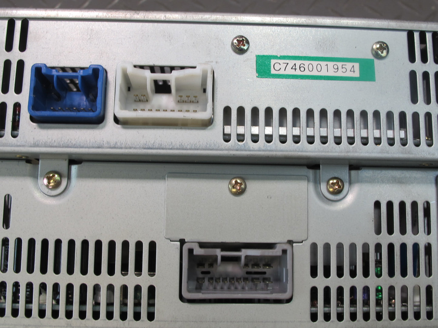 98-00 Lexus UCF20L LS400 Radio Stereo Cassette Player Head Unit 86120-50570 OEM