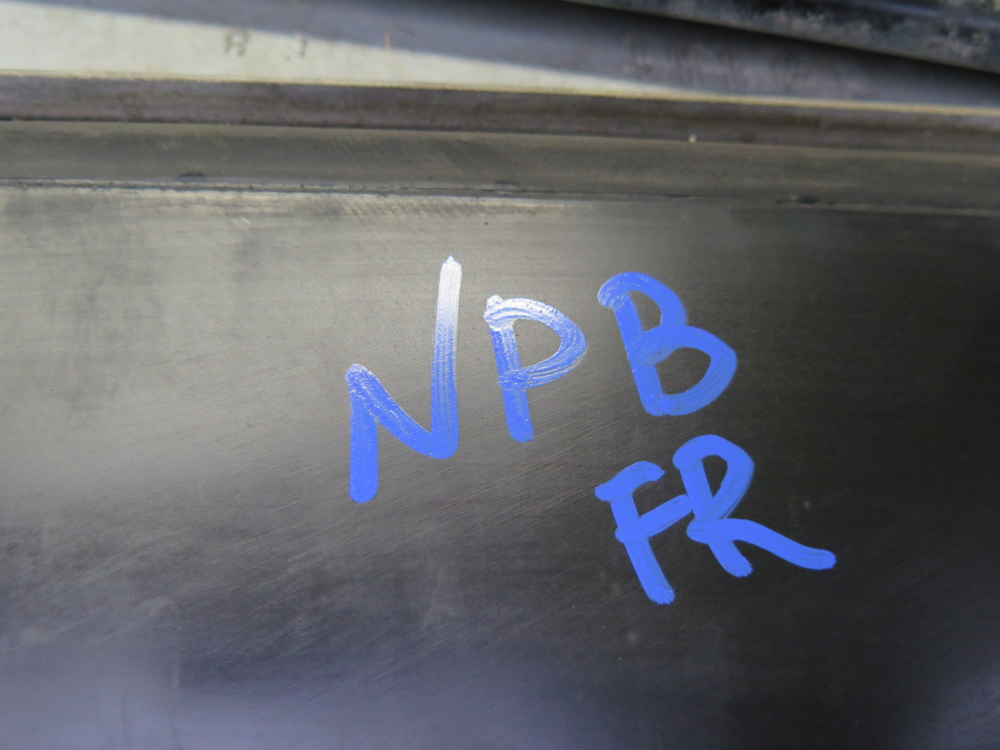 1997-2004 Porsche Boxster 986 Right Engine Radiator Fan Condenser Shroud Assy