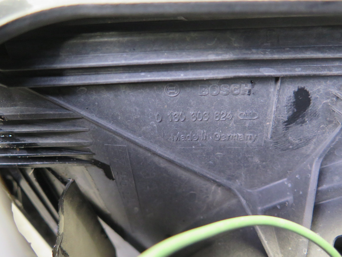 1997-2004 Porsche Boxster 986 Right Engine Radiator Fan Condenser Shroud Assy