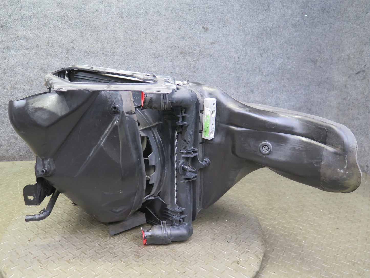 1997-2004 Porsche Boxster 986 Right Engine Radiator Fan Condenser Shroud Assy