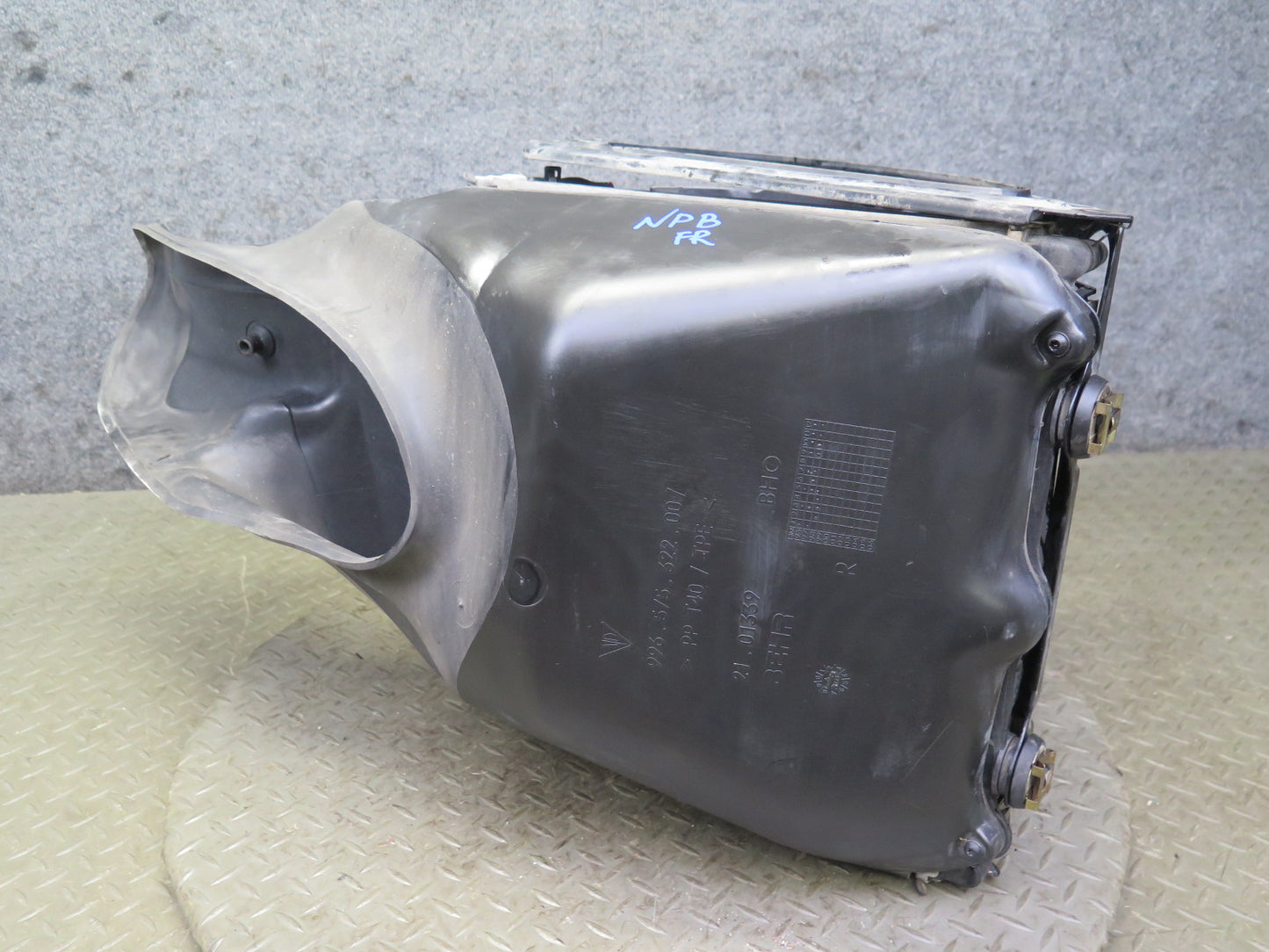 1997-2004 Porsche Boxster 986 Right Engine Radiator Fan Condenser Shroud Assy