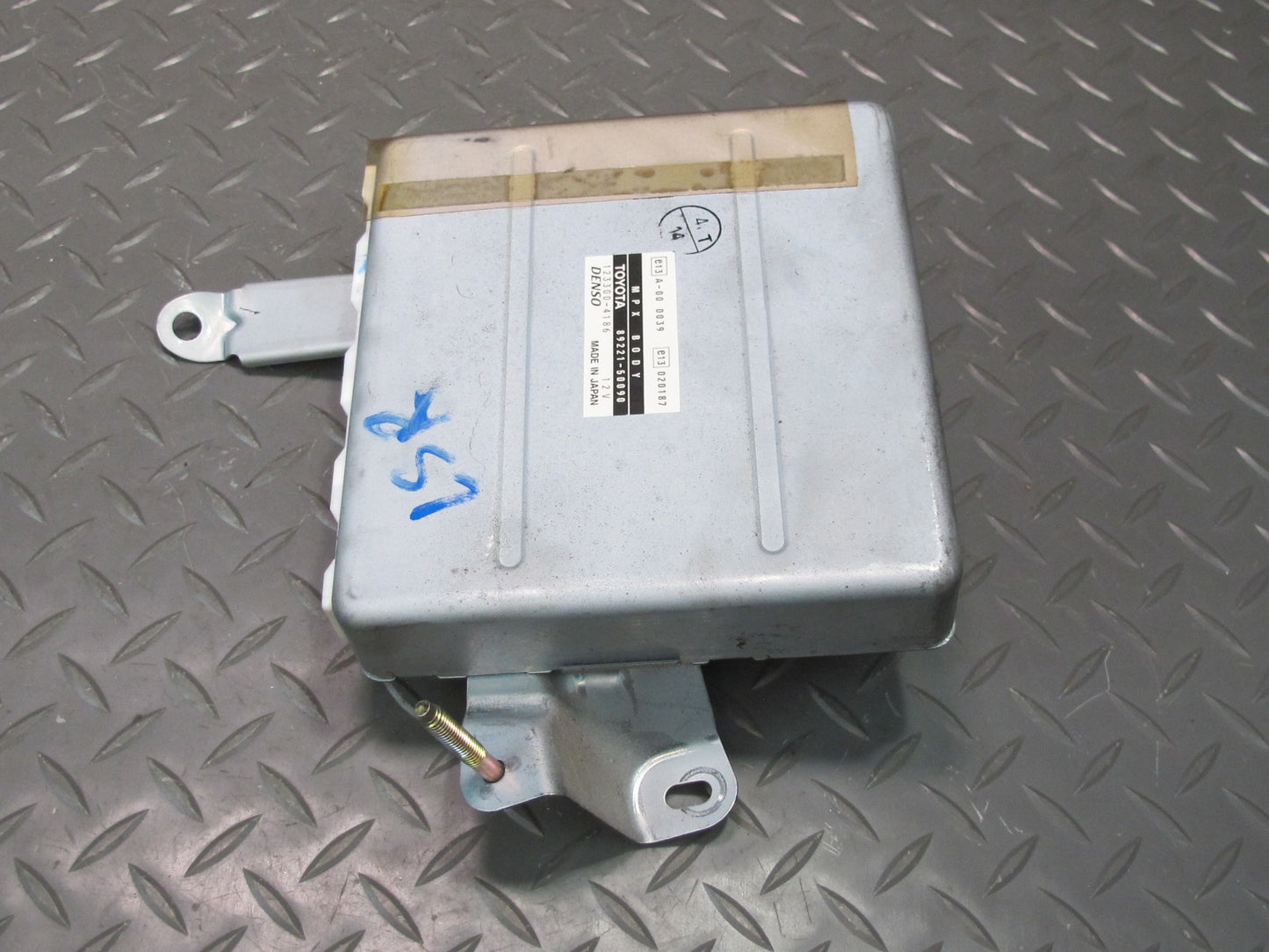 1998 Lexus UCF20L LS400 BCM MPX Multiplex Network Body Control Module OEM