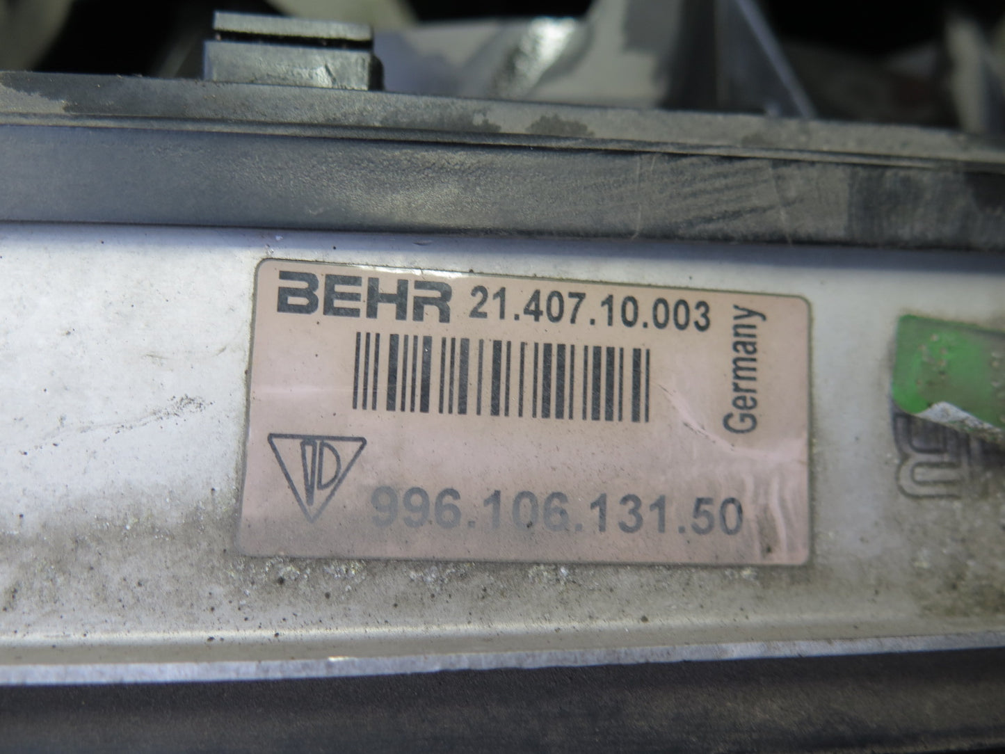 1997-2004 Porsche Boxster 986 Right Engine Radiator Fan Condenser Shroud Assy