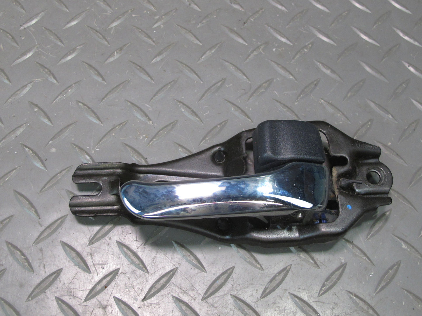 95-00 Lexus UCF20L LS400 Front Right Interior Door Handle OEM