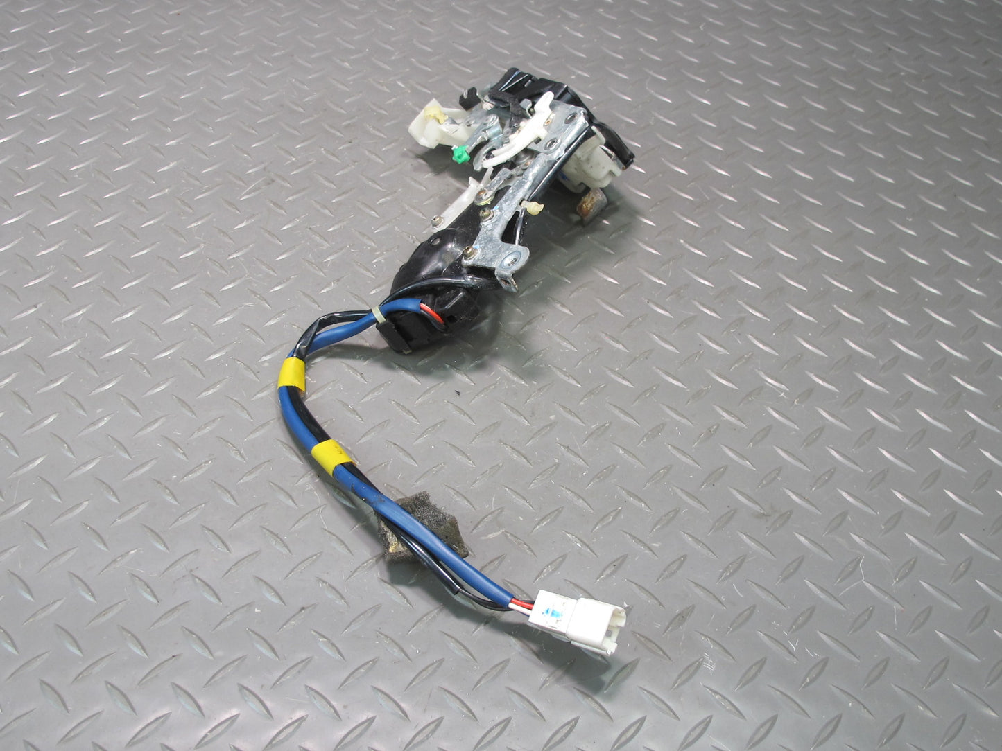 98-00 Lexus UCF20L LS400 Rear Right Door Lock Latch Actuator OEM