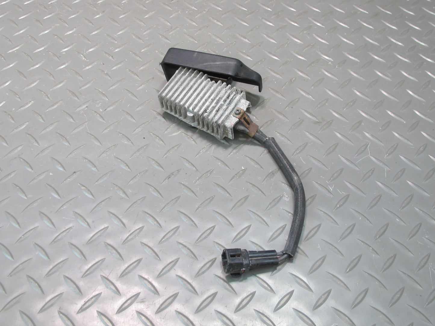 95-00 Lexus UCF20L LS400 Fuel Pump Resistor Module OEM