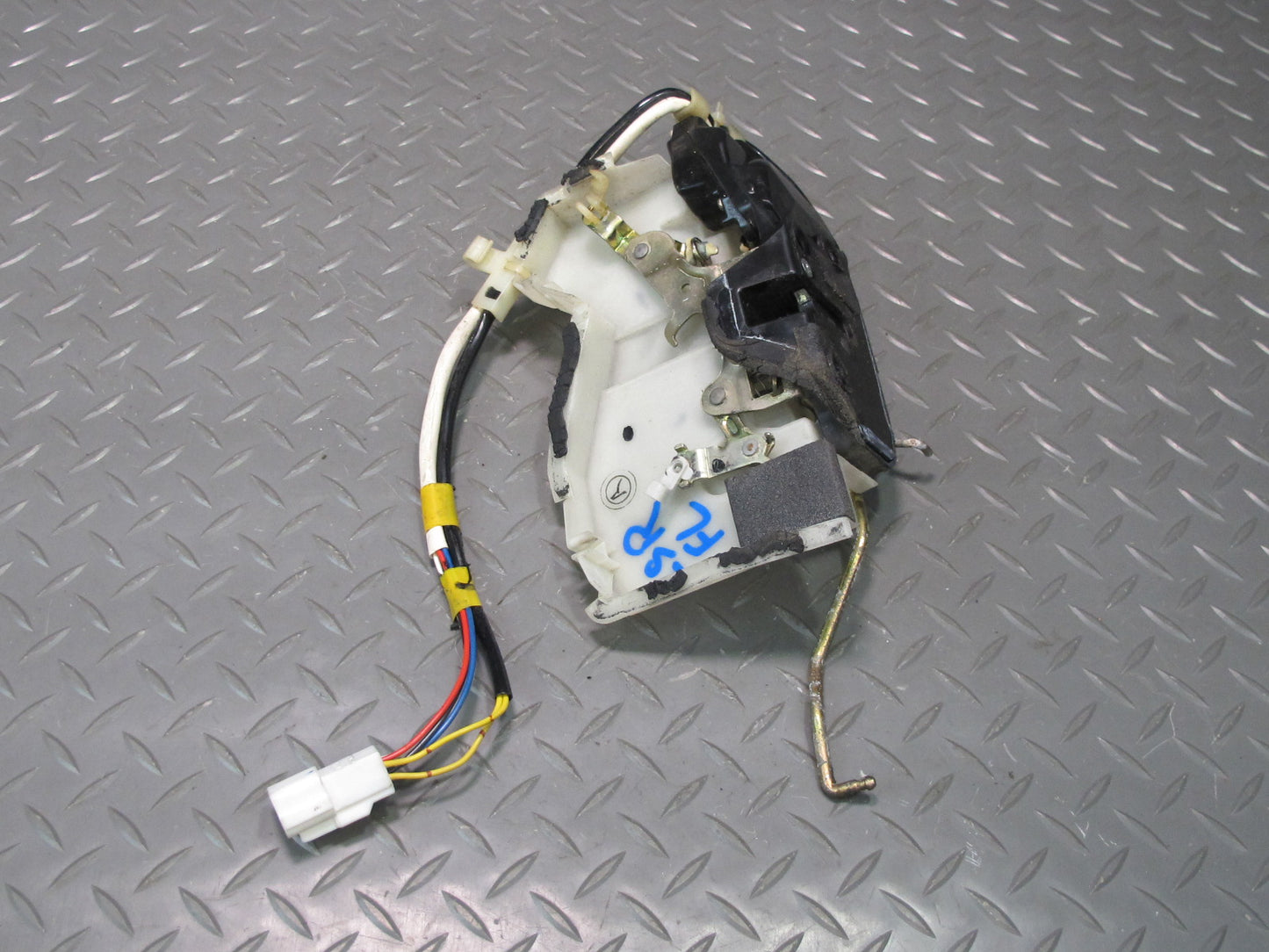 98-00 Lexus UCF20L LS400 Front Left Driver Door Lock Latch Actuator OEM