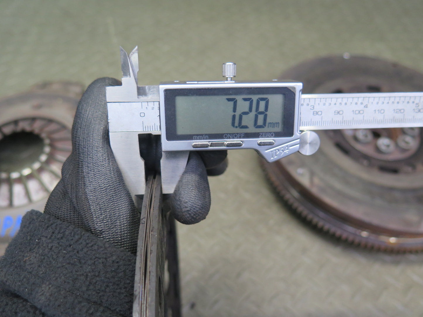 02-04 Porsche 911 996 3.6L AWD MT G96.01 Clutch Disc Flywheel Pressure Plate Set