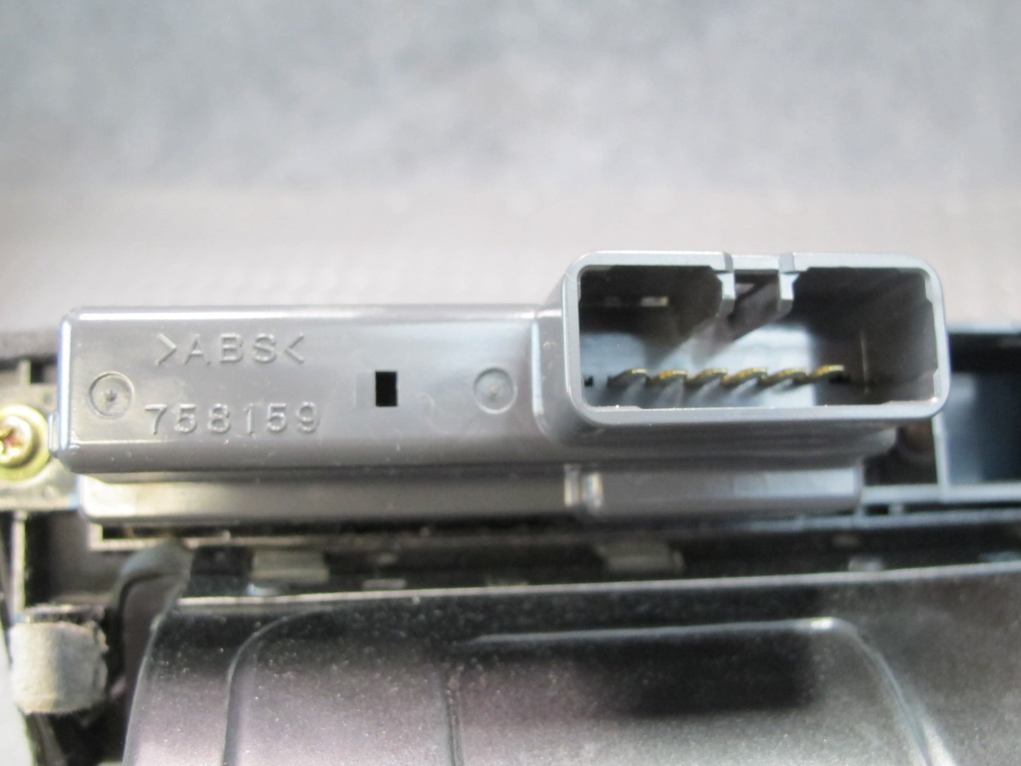 98-00 Lexus LS400 Center Console Shifter Wood Trim w VSC Heated Seat Switch OEM