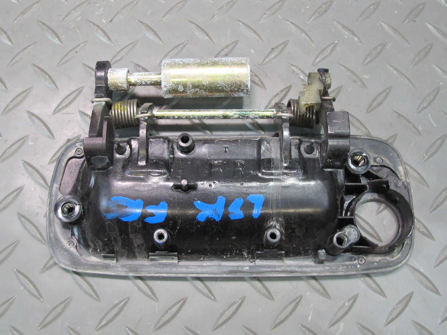 98-00 Lexus UCF20L LS400 Set of 2 Front Left & Right Door Exterior Handle OEM