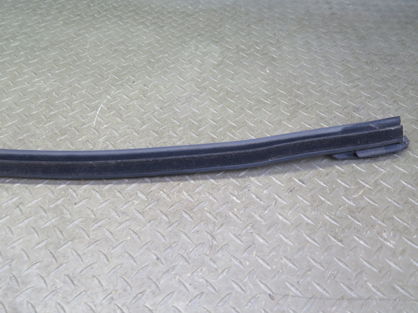 92-00 Lexus JZZ31L SC400 SC300 Set of 2 Inner Door Window Weatherstrip Seal OEM