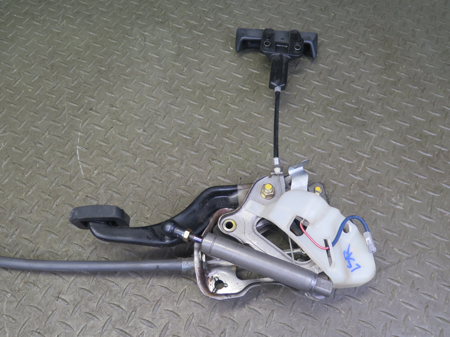 98-00 Lexus LS400 Emergency Parking Brake Pedal w Release Handle & Cable Set OEM