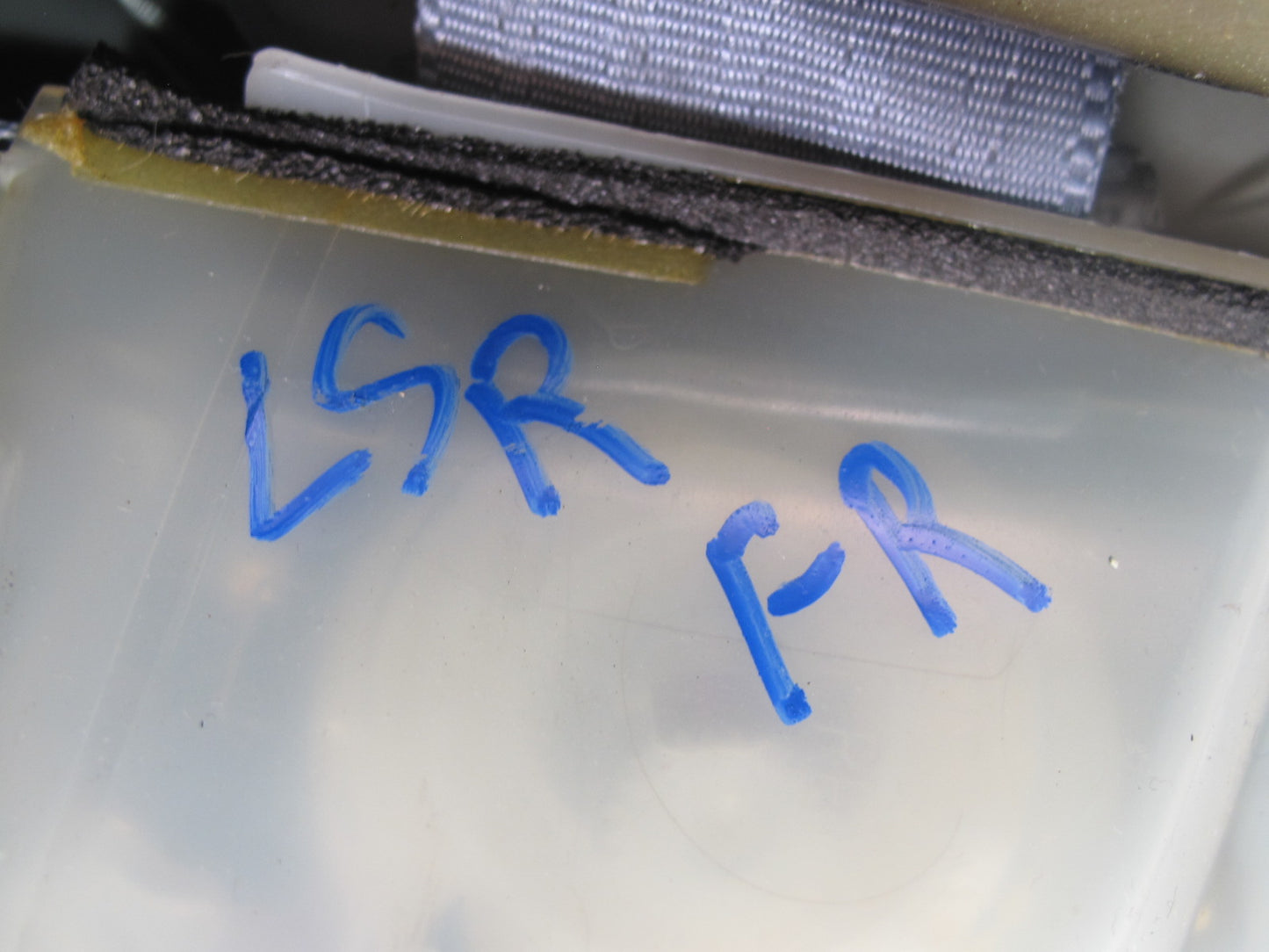 98-00 LEXUS LS400 FRONT RIGHT & LEFT SIDE SEATBELT RETRACTOR SET OEM