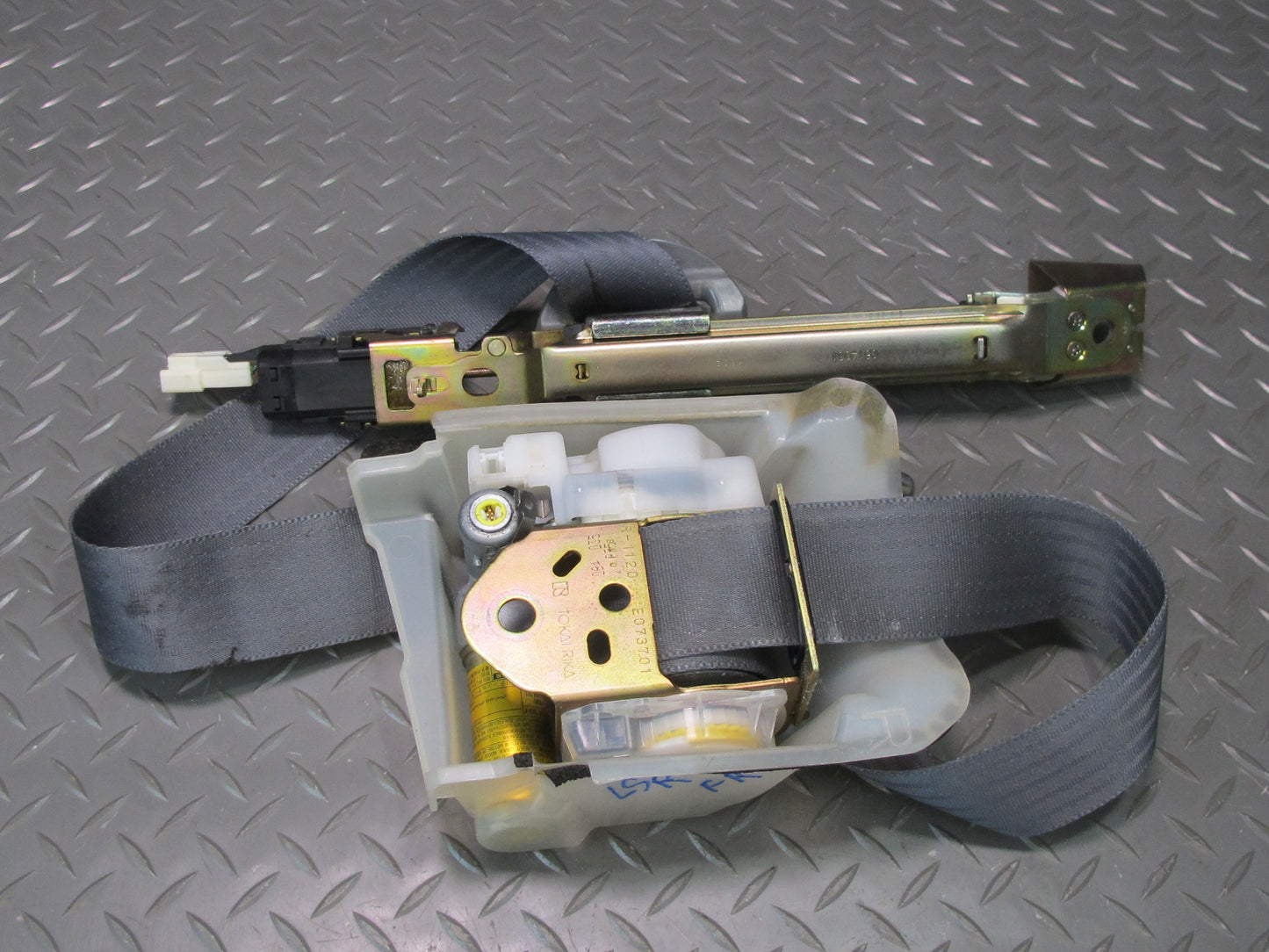 98-00 LEXUS LS400 FRONT RIGHT & LEFT SIDE SEATBELT RETRACTOR SET OEM