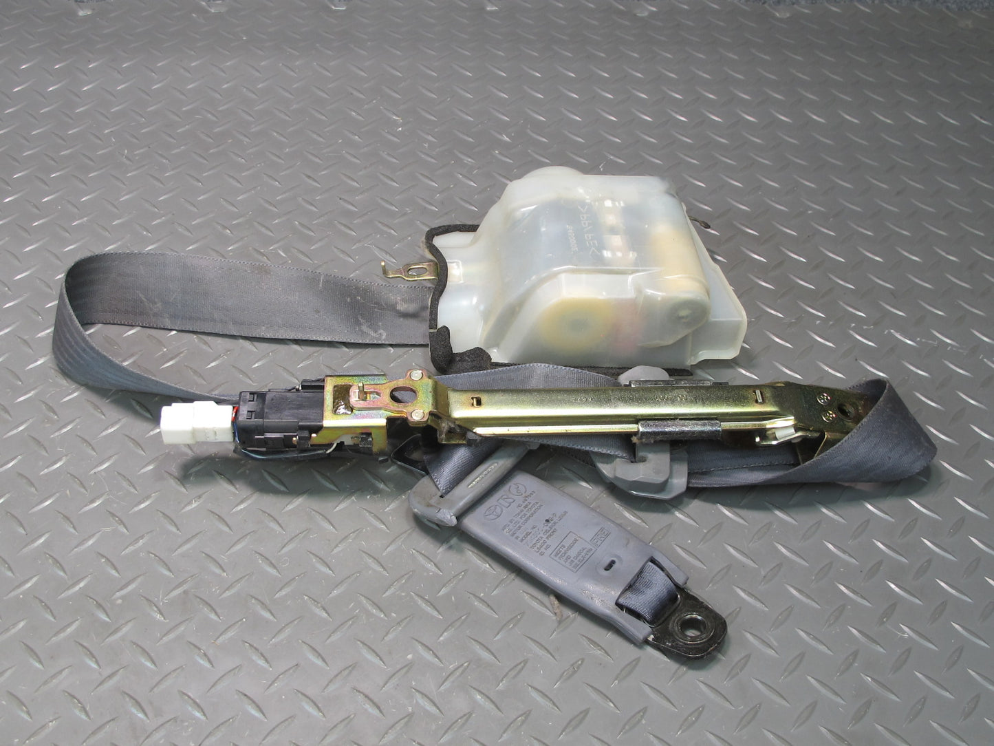 98-00 LEXUS LS400 FRONT RIGHT & LEFT SIDE SEATBELT RETRACTOR SET OEM