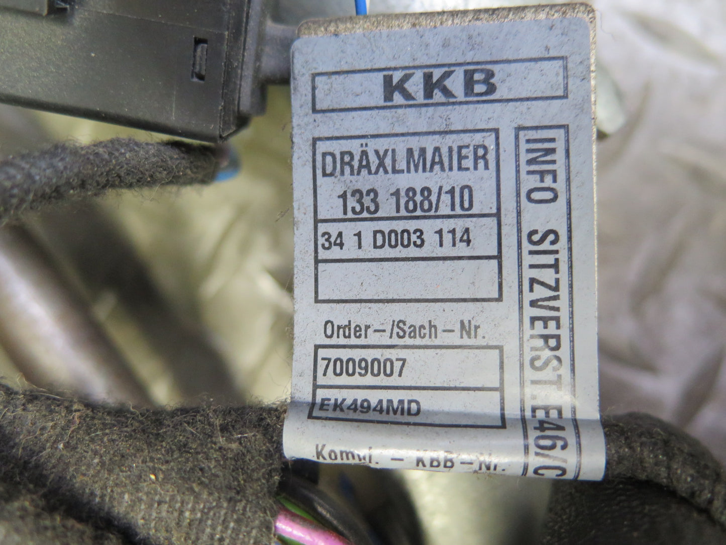 01-06 BMW E46 330ci Convert Front Right Seat Lower Frame Track Rail w Motor OEM