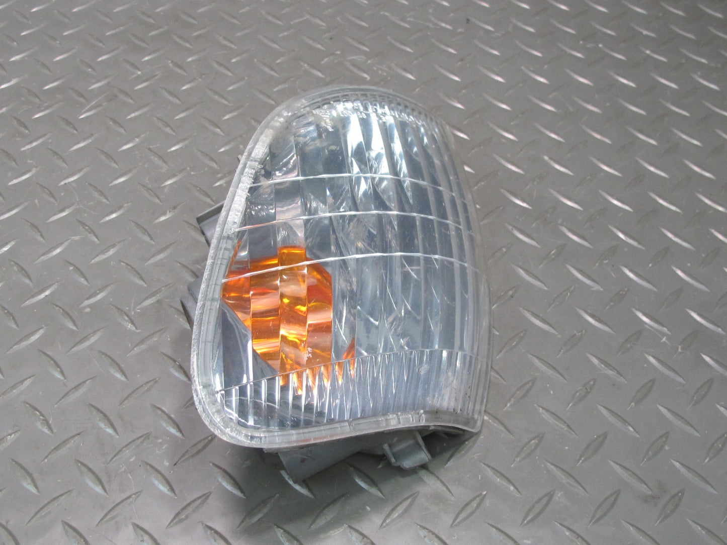 98-00 Lexus UCF20L LS400 Front Left Driver Side Turn Signal Light Lamp OEM