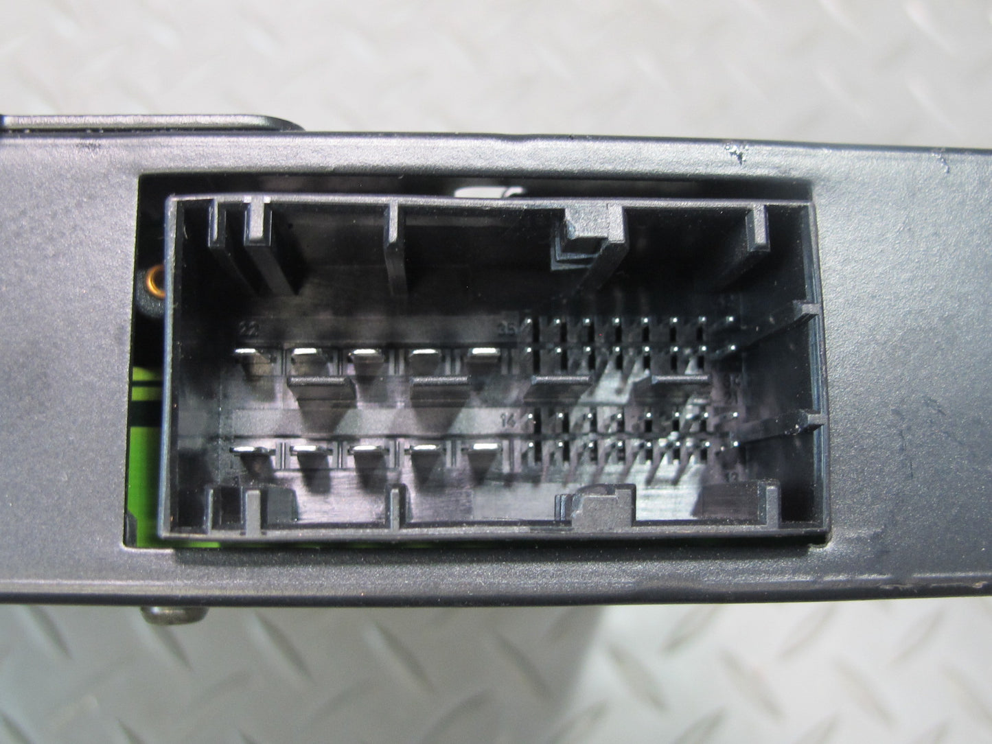 01-06 BMW E46 330ci Convert Harman Kardon Hi-fi Audio Amplifier AMP 8380068 OEM