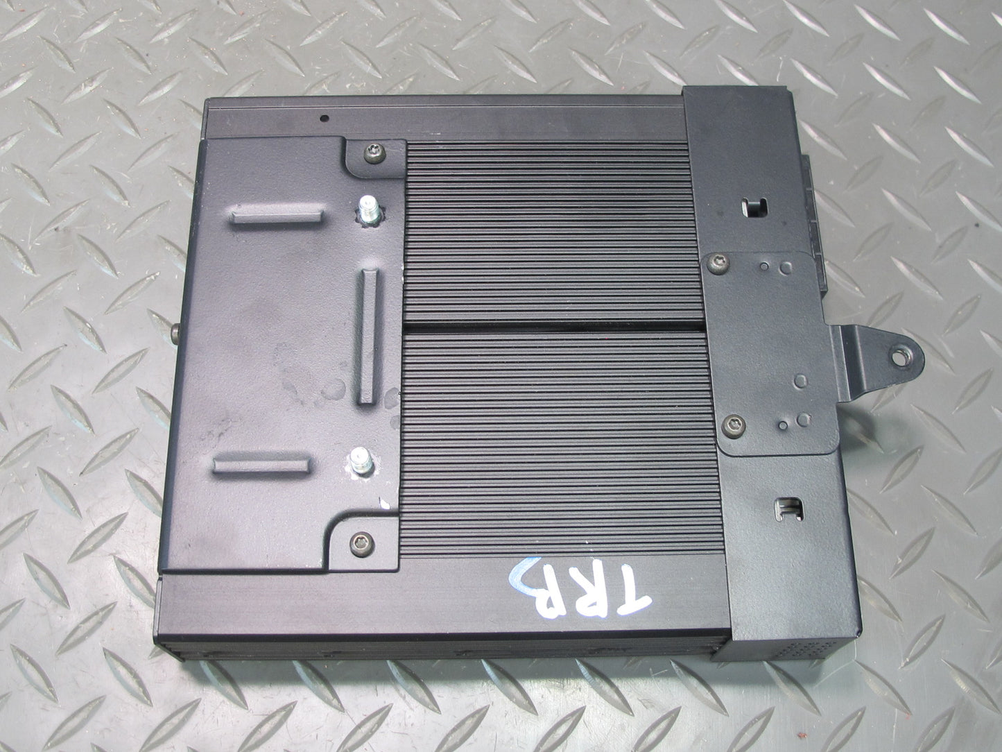 01-06 BMW E46 330ci Convert Harman Kardon Hi-fi Audio Amplifier AMP 8380068 OEM