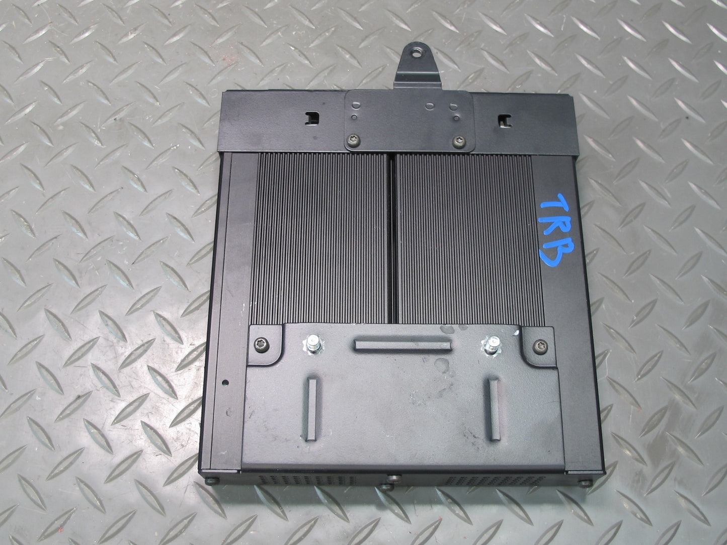 01-06 BMW E46 330ci Convert Harman Kardon Hi-fi Audio Amplifier AMP 8380068 OEM