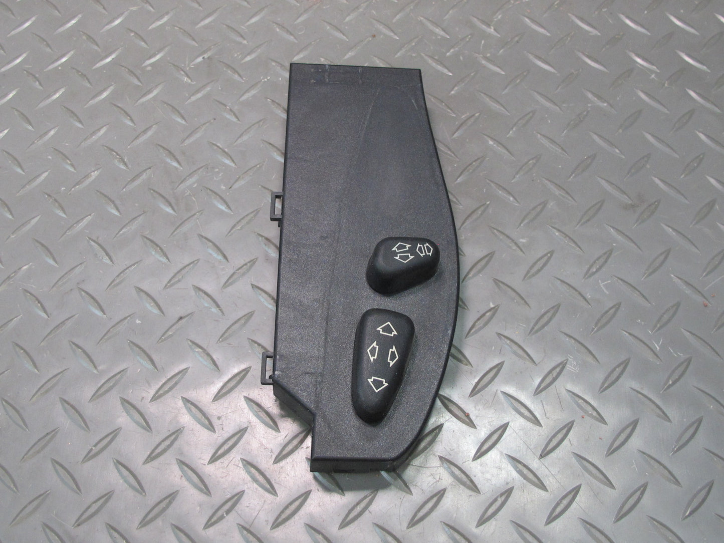 01-06 BMW E46 330ci Convertible Front Right Seat Adjustment Control Switch OEM