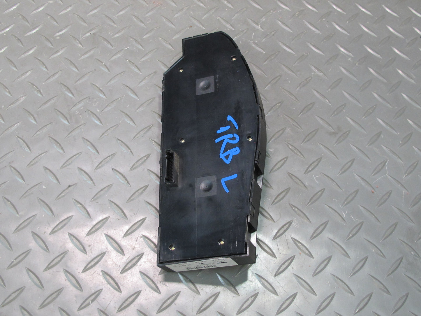 01-06 BMW E46 330ci Convertible Front Right Seat Adjustment Control Switch OEM