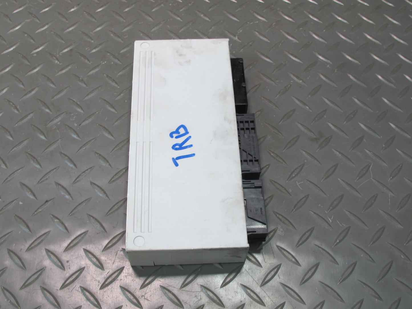 01-06 BMW E46 330ci GM5 High Body Control Module Unit BCM BCU 6907663 OEM