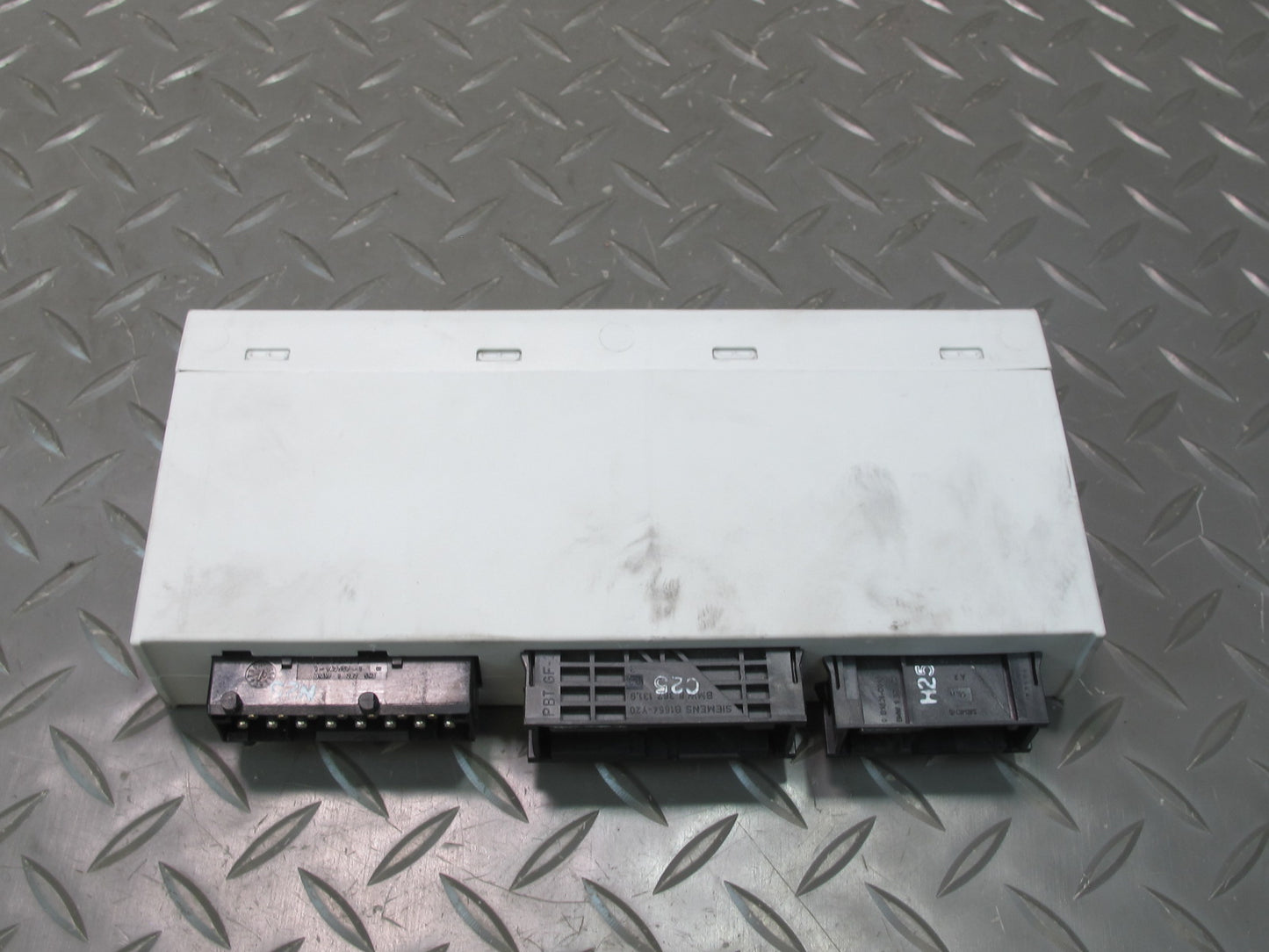 01-06 BMW E46 330ci GM5 High Body Control Module Unit BCM BCU 6907663 OEM