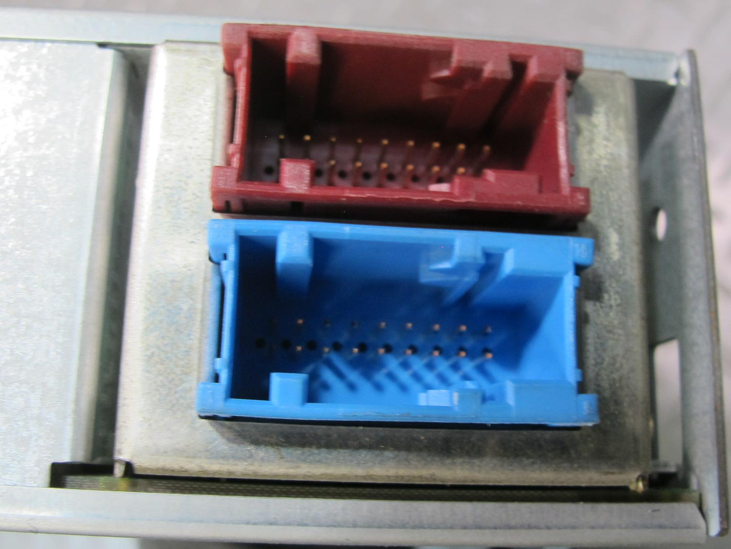 01-02 BMW E46 330ci GPS Navi Navigation System Computer Drive Unit 6915035 OEM