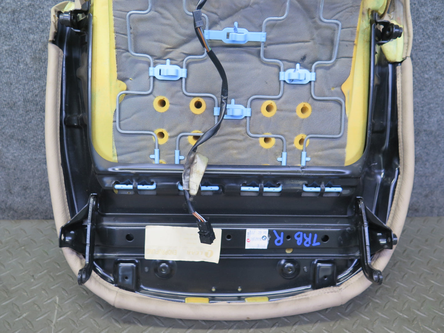 01-06 BMW E46 Convertible Front Right Seat Lower Cushion Leather Beige 77K OEM