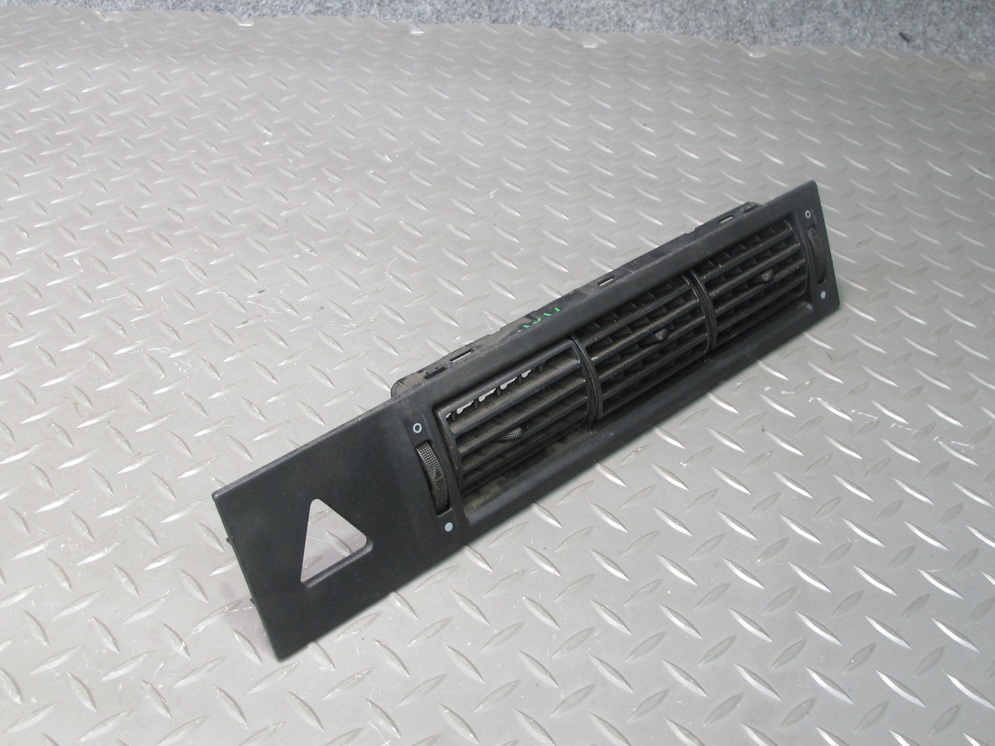 99-03 VW Eurovan T4 Set of 3 Dash Front Left Center Right Air Vent Grille OEM