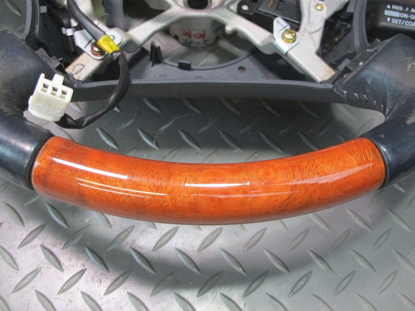 98-00 Lexus UCF20L LS400 Leather Wood Steering w Cruise Control Switch Black OEM