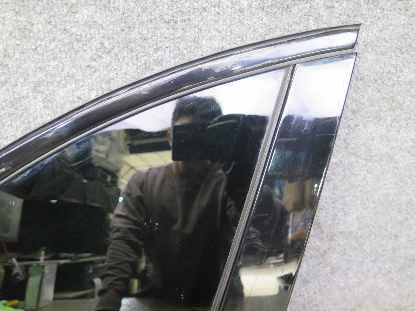 2011-2018 Porsche Cayenne 958 Rear Right Passenger Side Quarter Window Glass