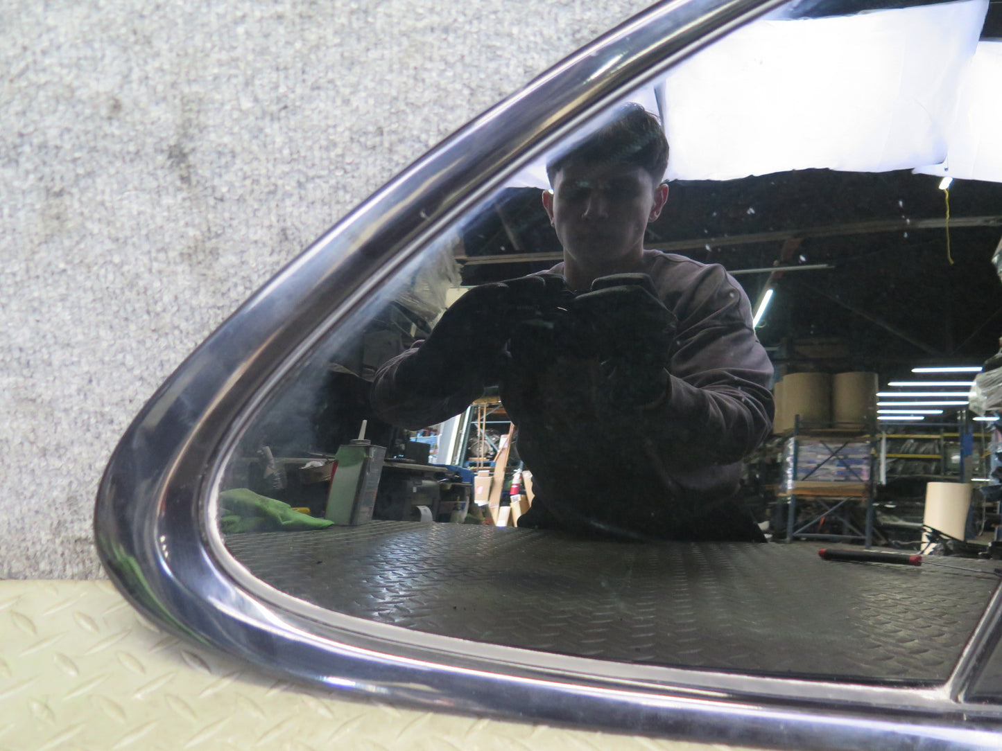 2011-2018 Porsche Cayenne 958 Rear Right Passenger Side Quarter Window Glass