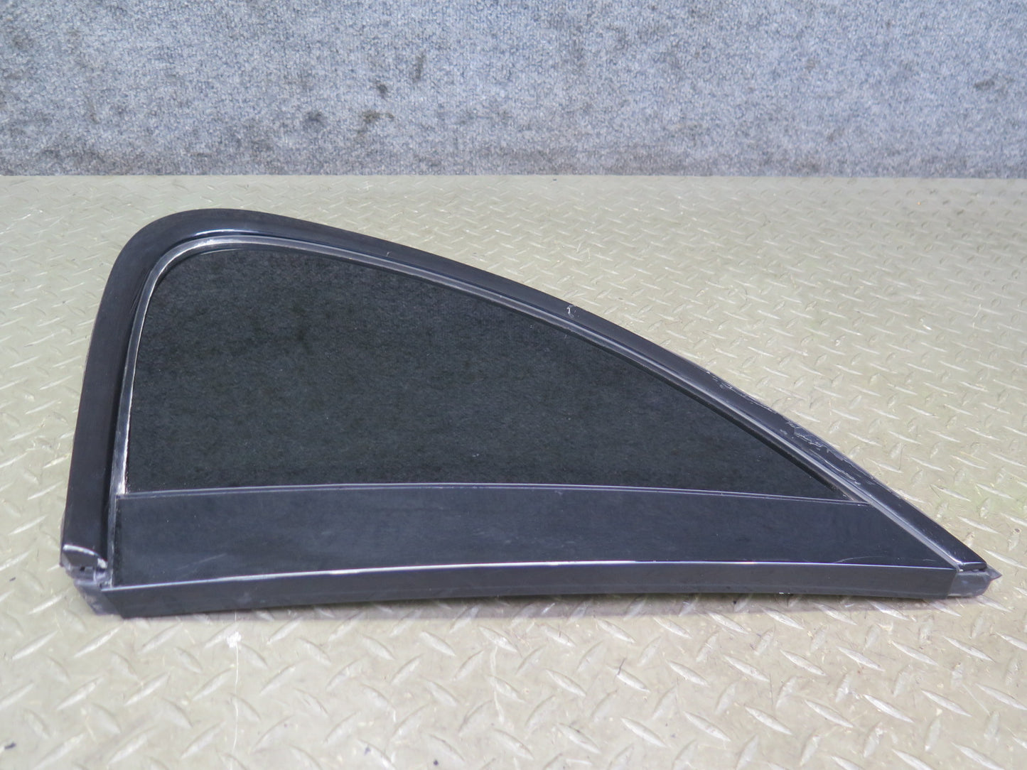 2011-2018 Porsche Cayenne 958 Rear Right Passenger Side Quarter Window Glass