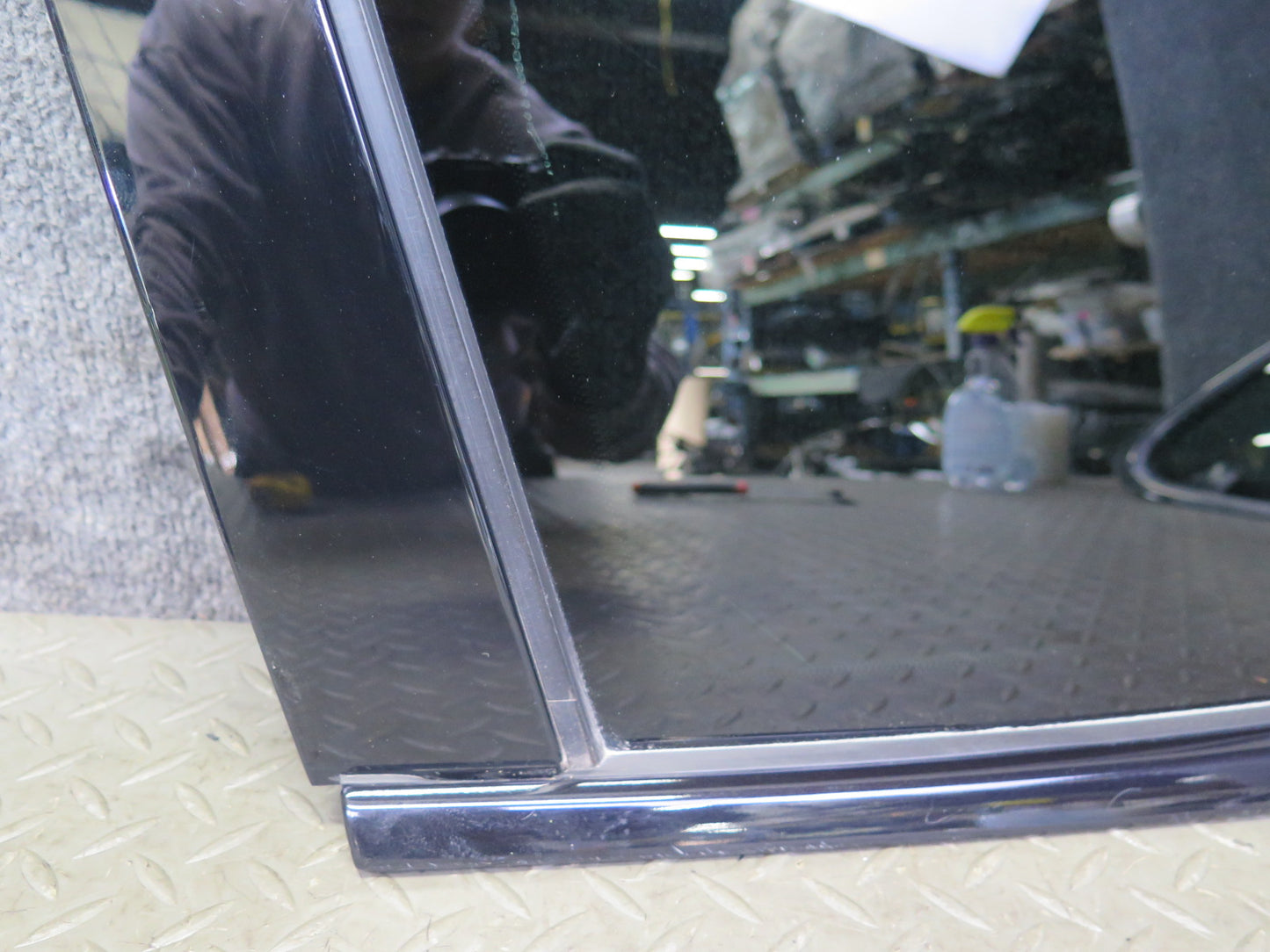 2011-2018 Porsche Cayenne 958 Rear Left Driver Side Quarter Window Glass