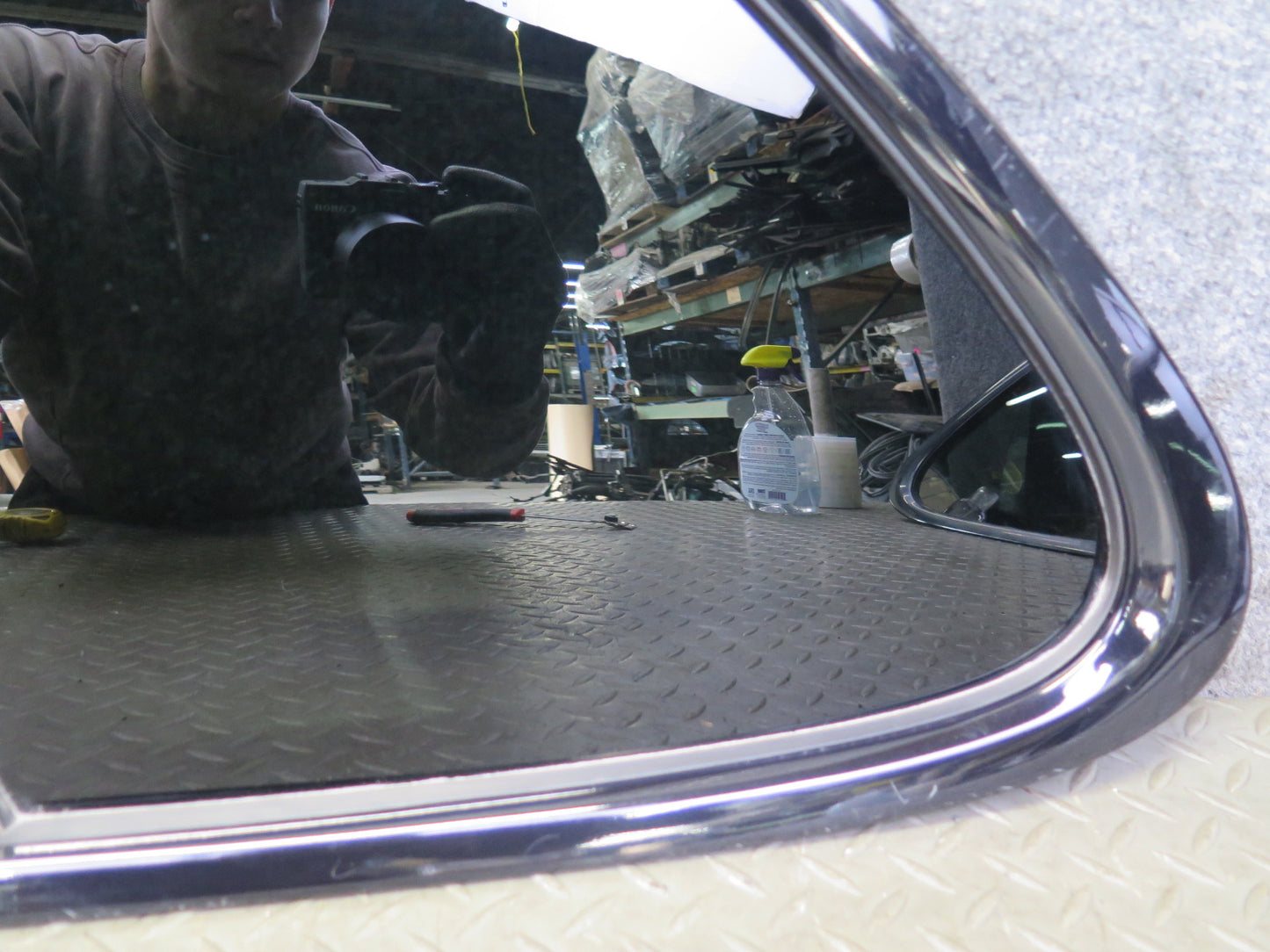 2011-2018 Porsche Cayenne 958 Rear Left Driver Side Quarter Window Glass