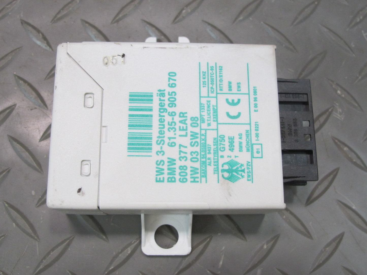 01-06 BMW E46 330ci EWS3 Anti Theft Control Module 6905670 OEM