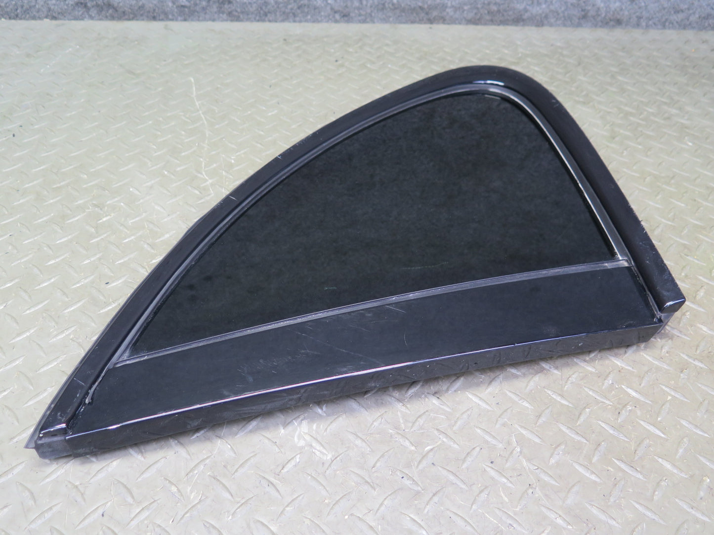 2011-2018 Porsche Cayenne 958 Rear Left Driver Side Quarter Window Glass