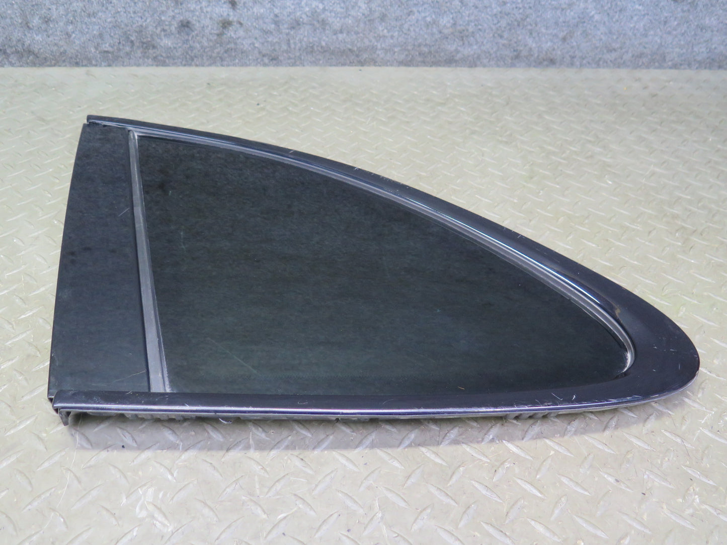 2011-2018 Porsche Cayenne 958 Rear Left Driver Side Quarter Window Glass
