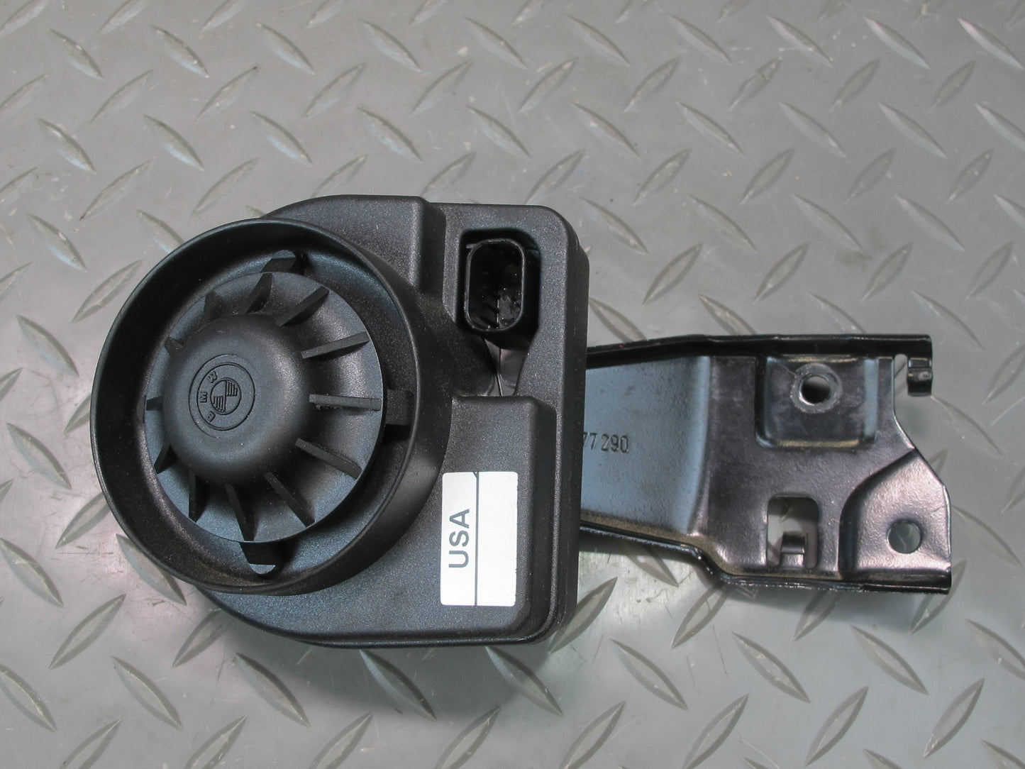 01-06 BMW E46 330ci Anti Theft Alarm Horn Siren w Bracket Mount 8383153 OEM