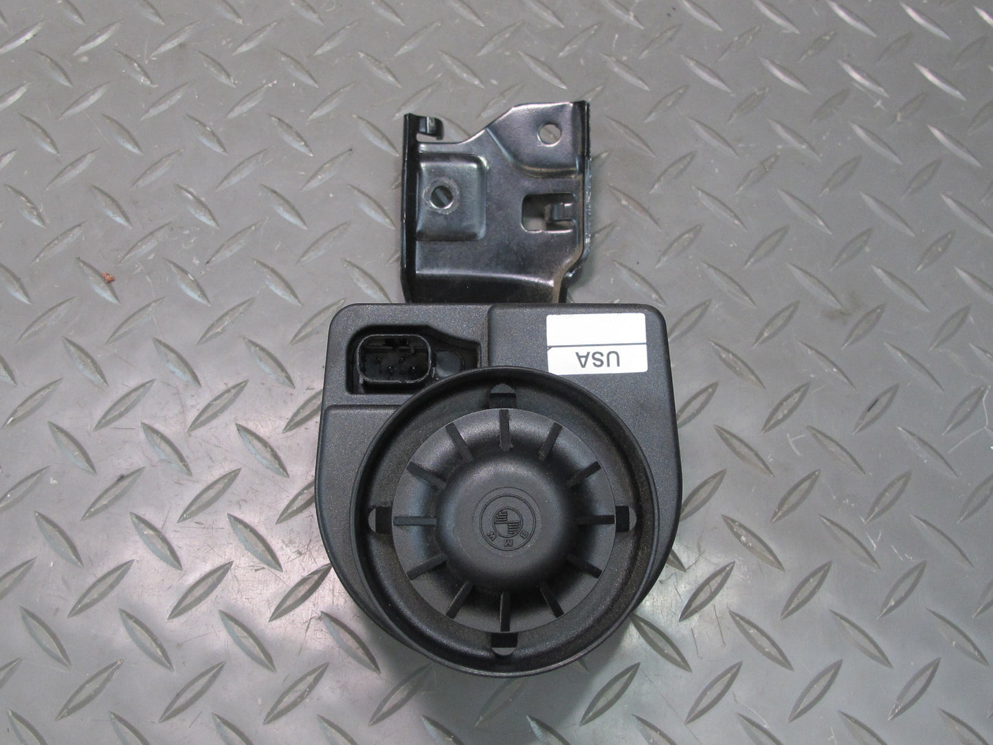 01-06 BMW E46 330ci Anti Theft Alarm Horn Siren w Bracket Mount 8383153 OEM