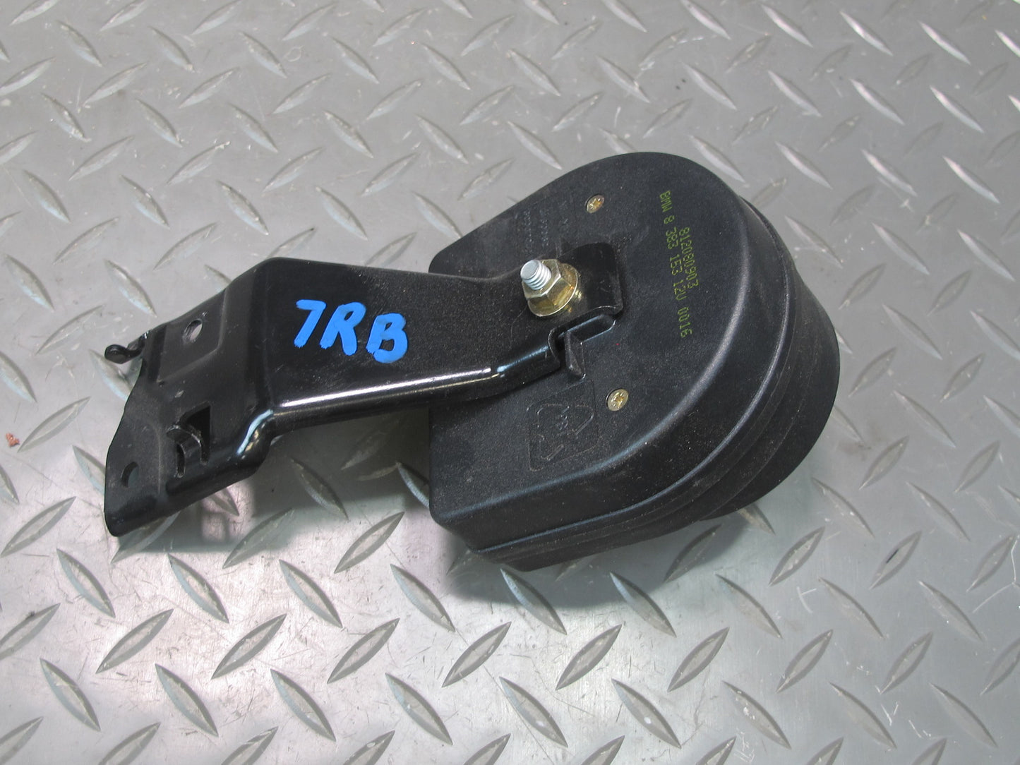 01-06 BMW E46 330ci Anti Theft Alarm Horn Siren w Bracket Mount 8383153 OEM