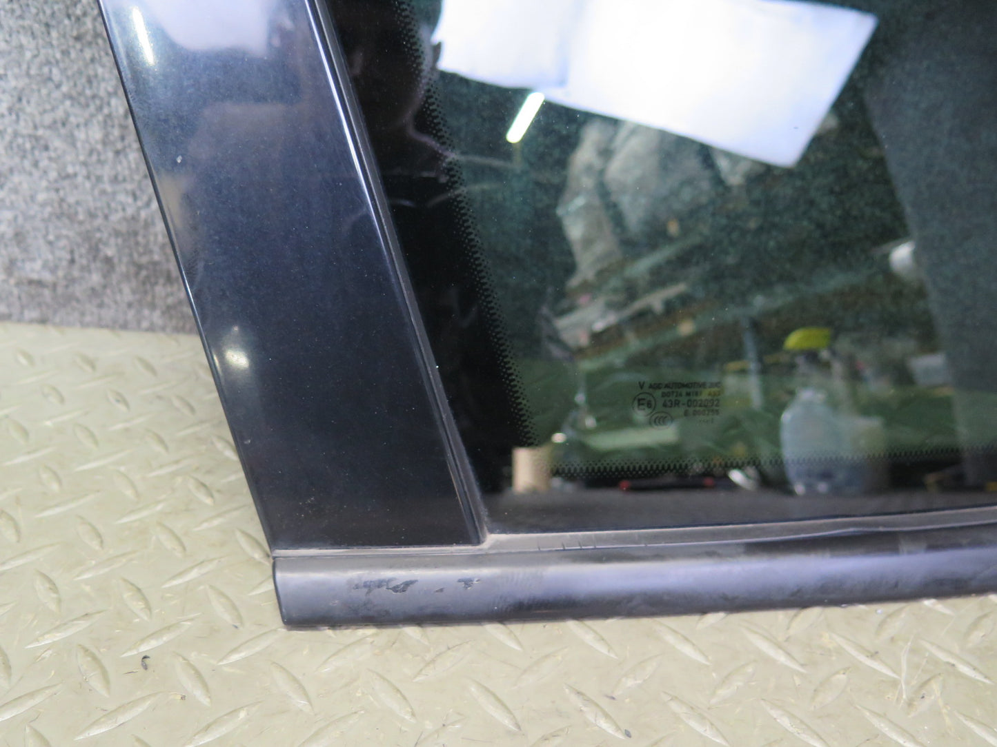 2011-2018 Porsche Cayenne 958 Rear Left Driver Side Quarter Window Glass