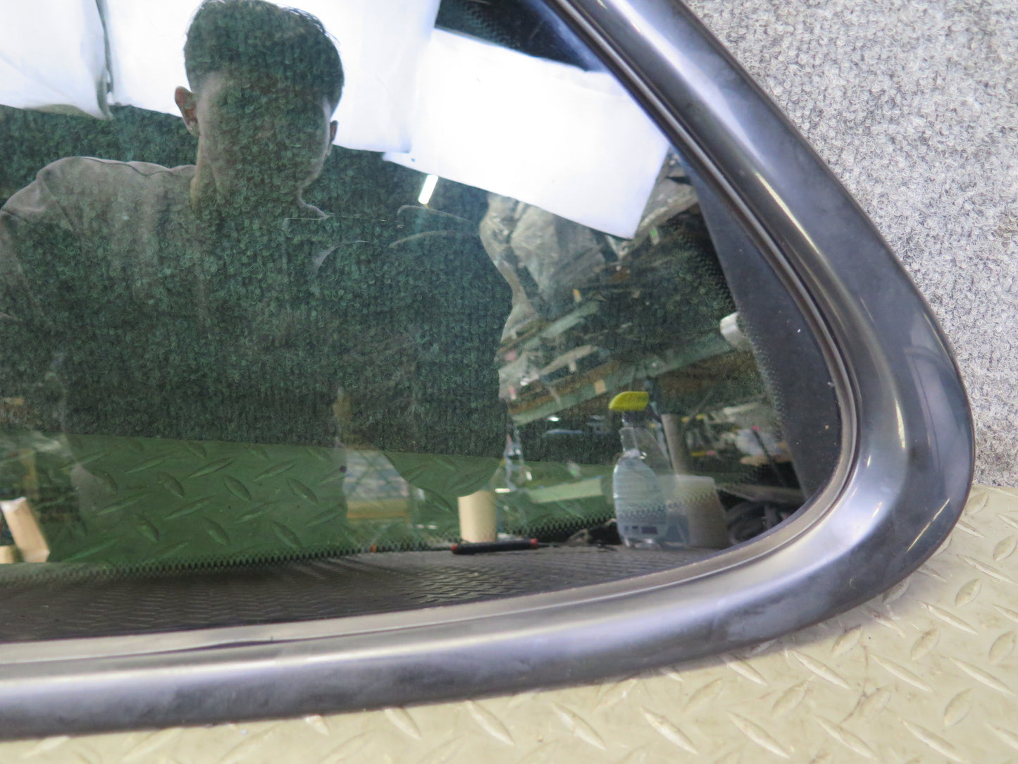 2011-2018 Porsche Cayenne 958 Rear Left Driver Side Quarter Window Glass