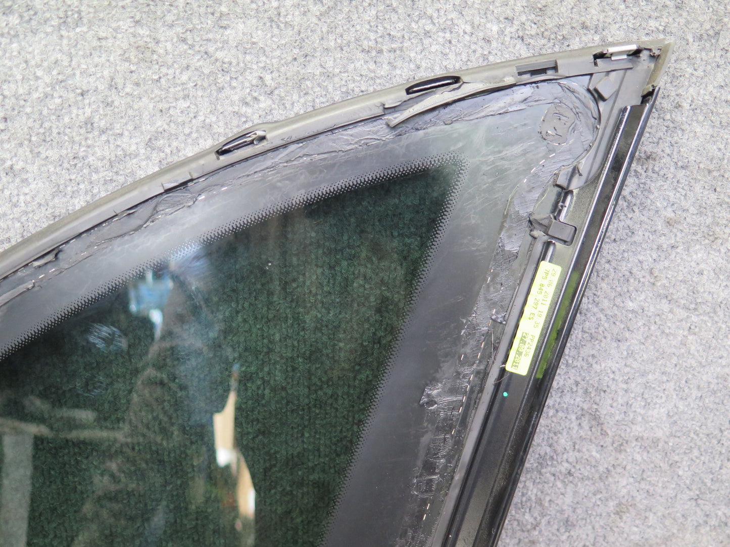 2011-2018 Porsche Cayenne 958 Rear Left Driver Side Quarter Window Glass