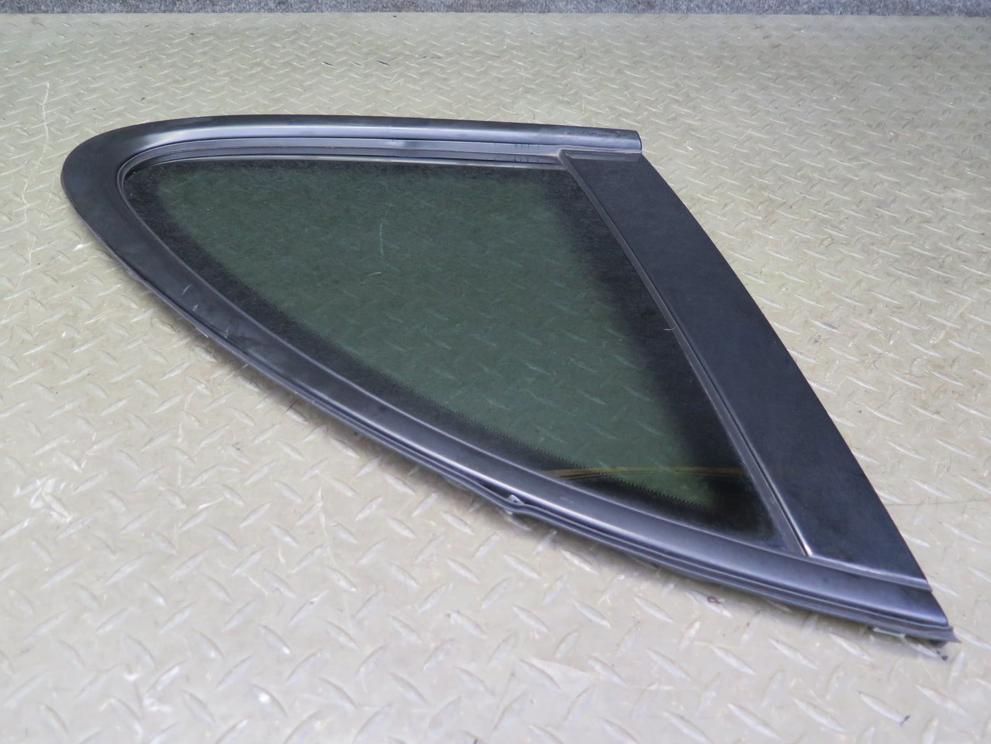 2011-2018 Porsche Cayenne 958 Rear Left Driver Side Quarter Window Glass