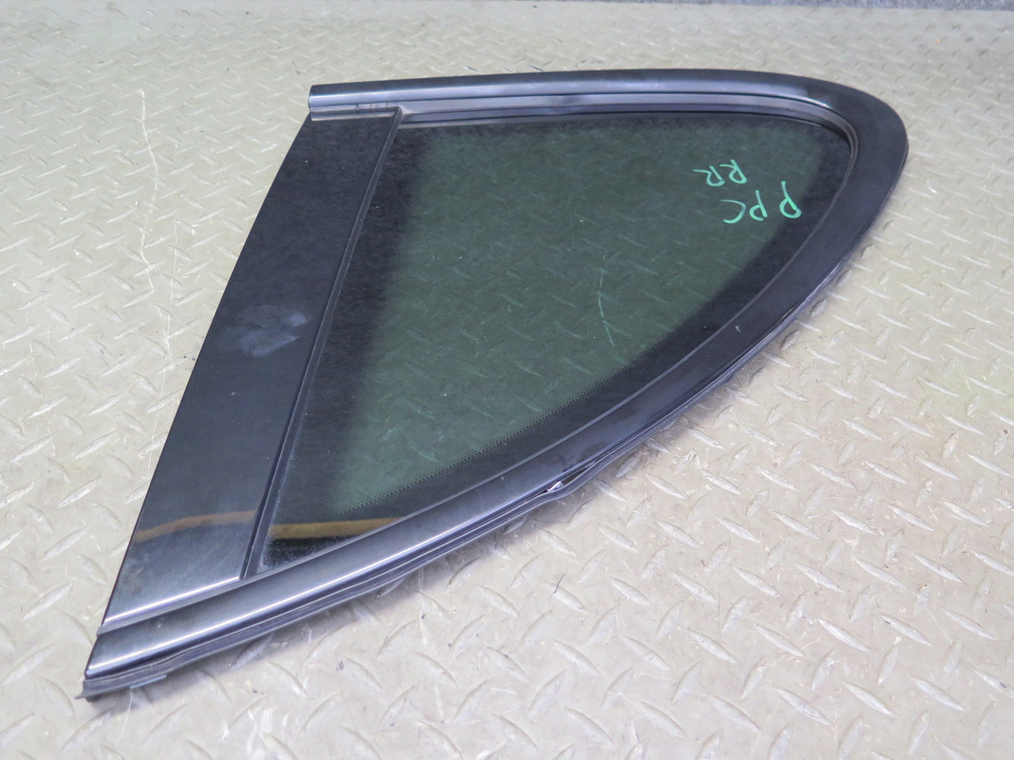 2011-2018 Porsche Cayenne 958 Rear Right Passenger Side Quarter Window Glass