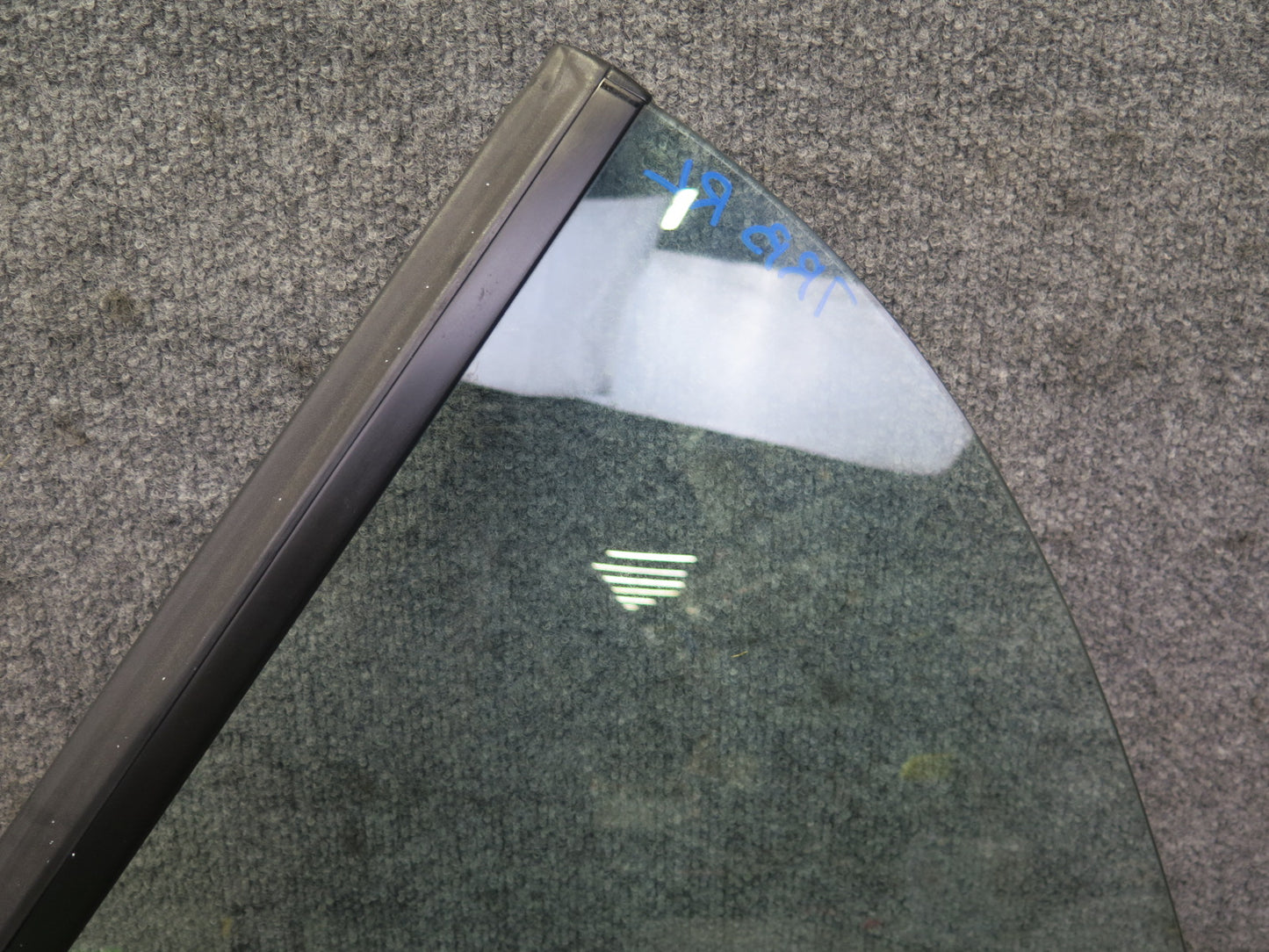 01-06 BMW E46 330ci Convertible Rear Left Driver Side Quarter Glass Window OEM