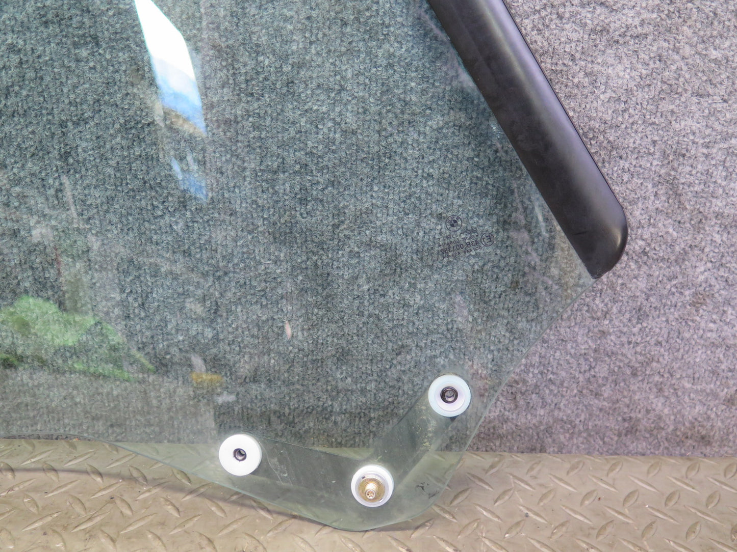 01-06 BMW E46 330ci Convertible Rear Left Driver Side Quarter Glass Window OEM